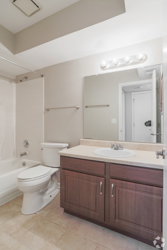 Photos and Video of Ashton Arlington Heights in Arlington Heights, IL